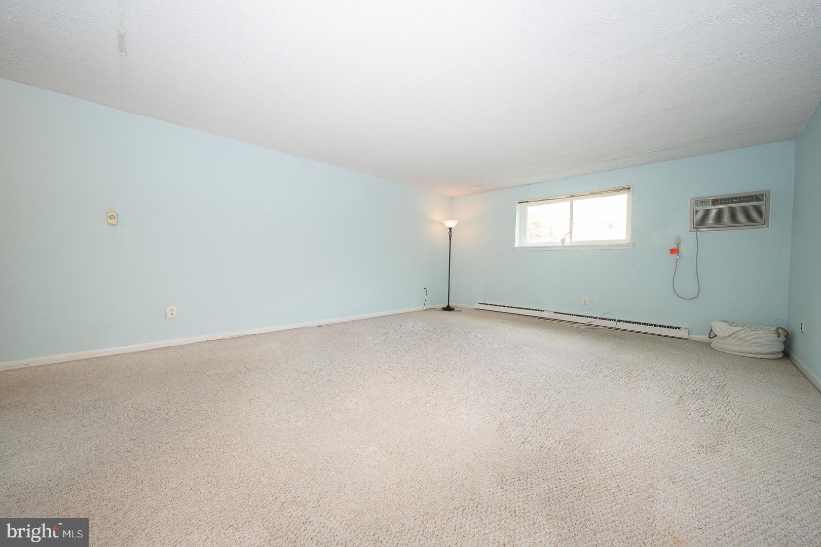 HAVERFORD HILL - Residential