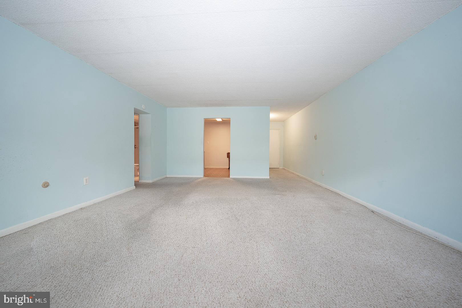 HAVERFORD HILL - Residential