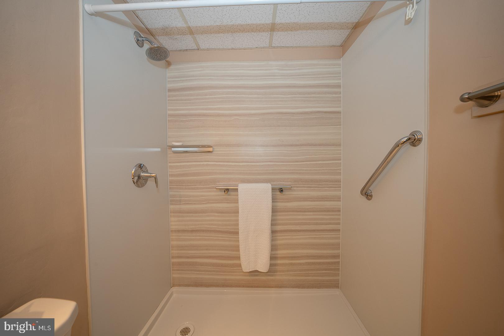 HAVERFORD HILL - Residential