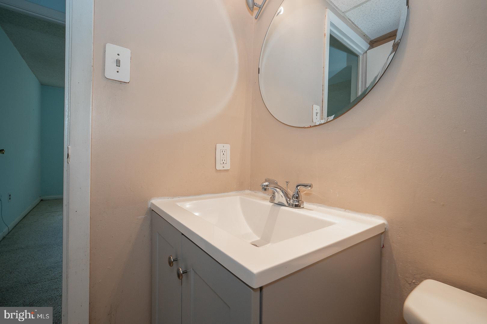 HAVERFORD HILL - Residential