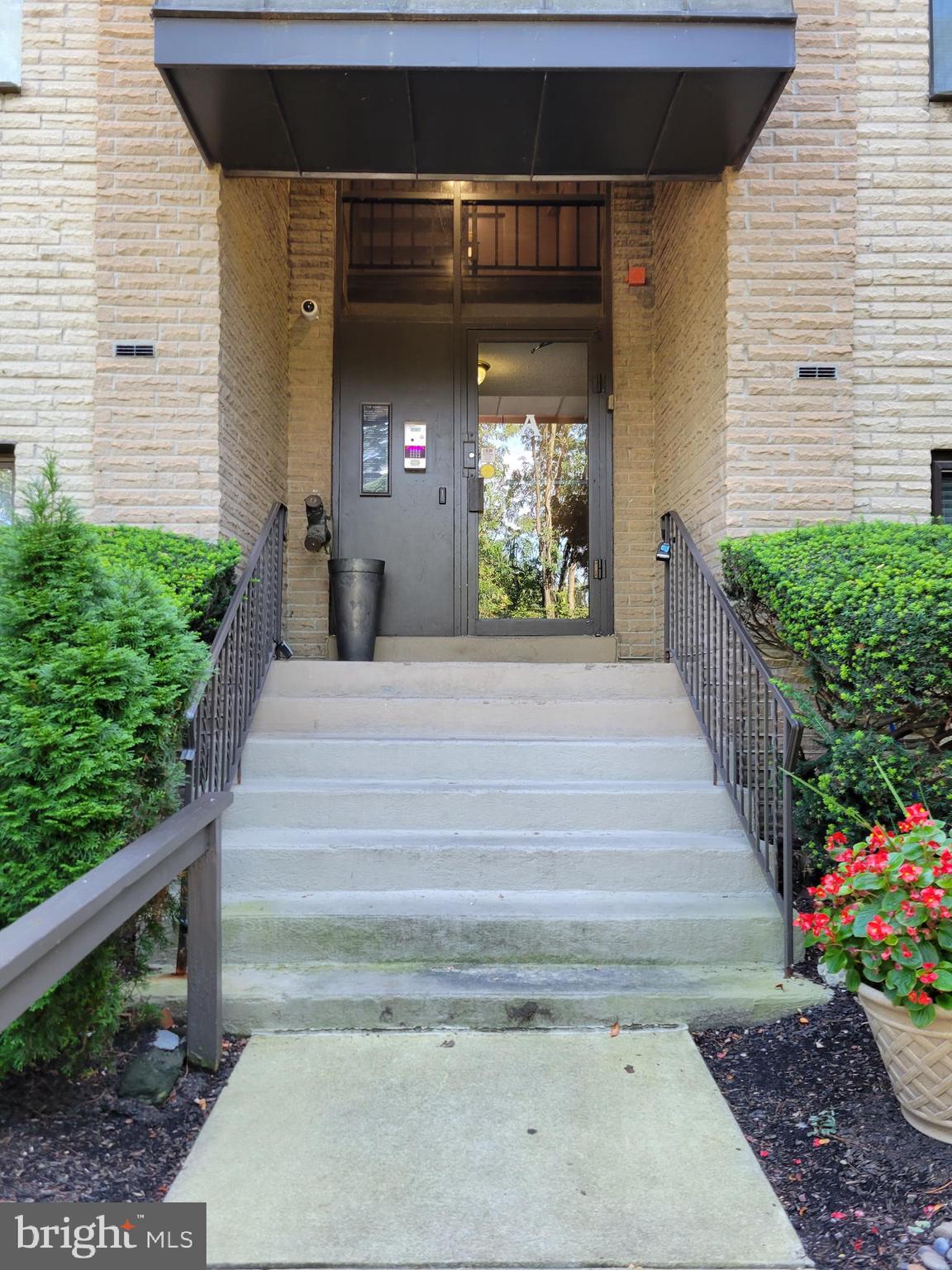 HAVERFORD HILL - Residential