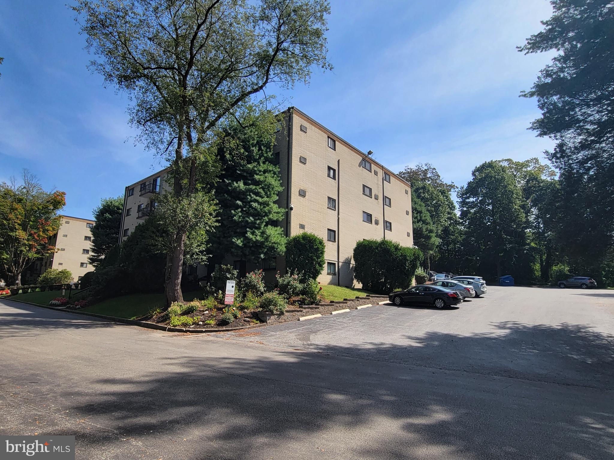 HAVERFORD HILL - Residential