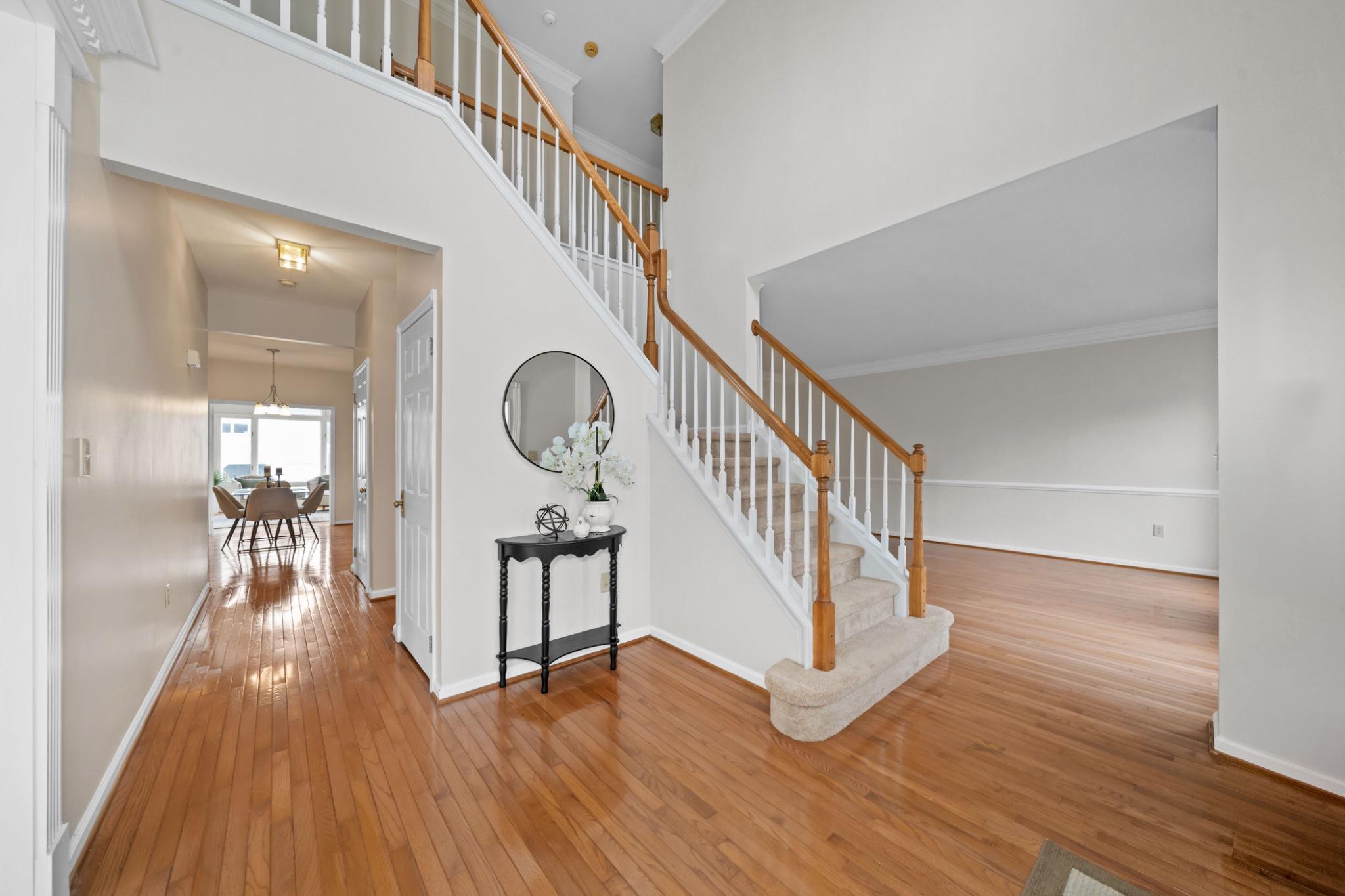 8 BAYBERRY CLOSE