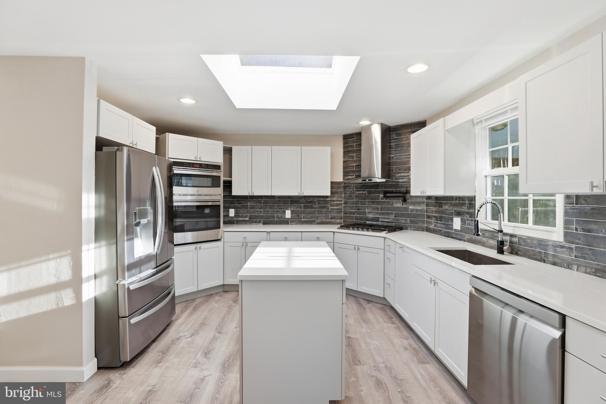 PRIDE VILLAGE - Residential