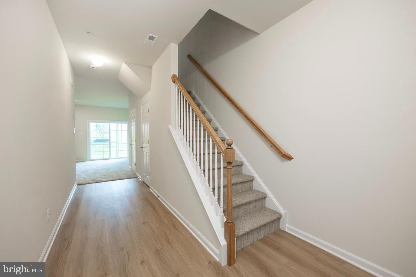412 RIDGEWOOD DRIVE