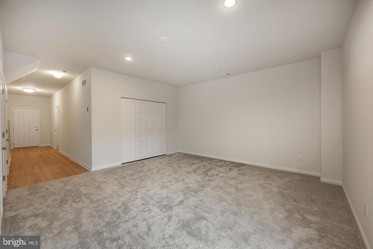 412 RIDGEWOOD DRIVE