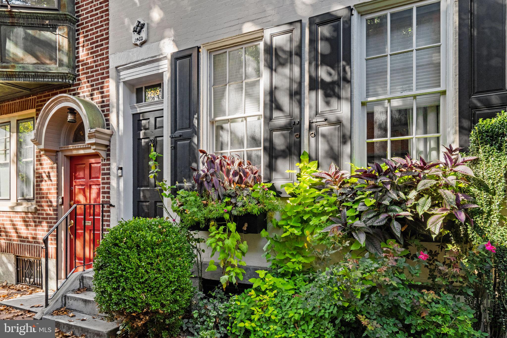 2219 RITTENHOUSE SQUARE