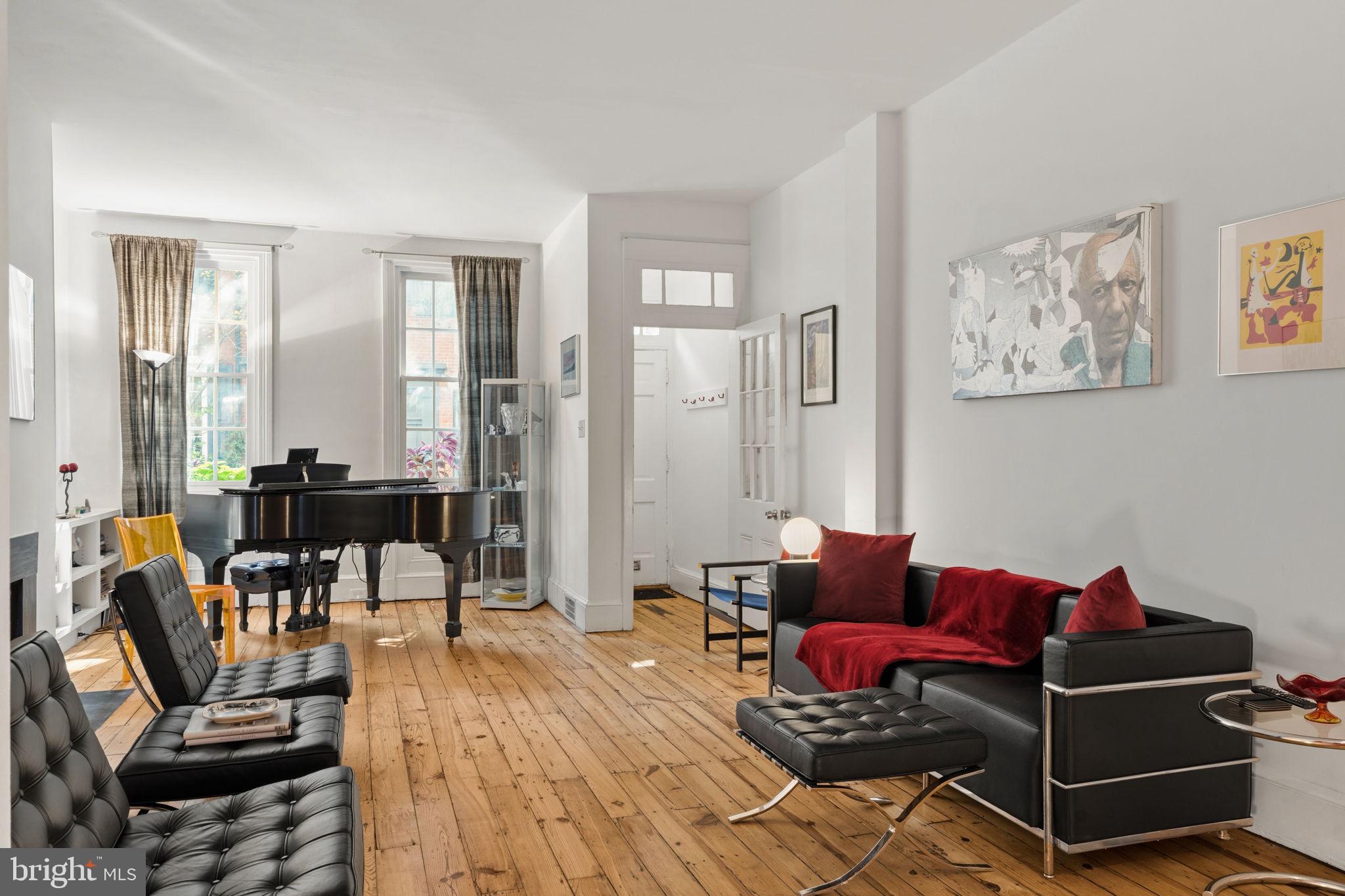 2219 RITTENHOUSE SQUARE