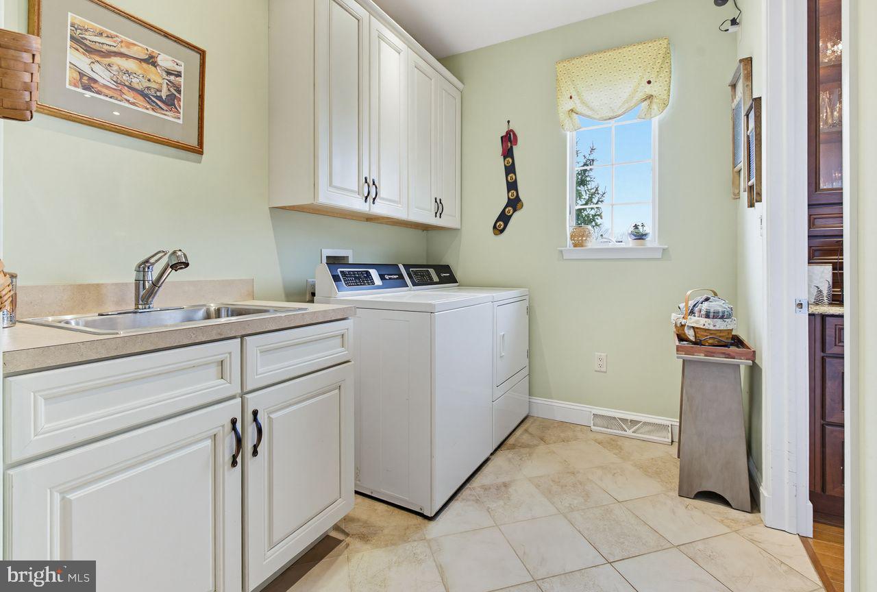 BRIGHTON - Residential