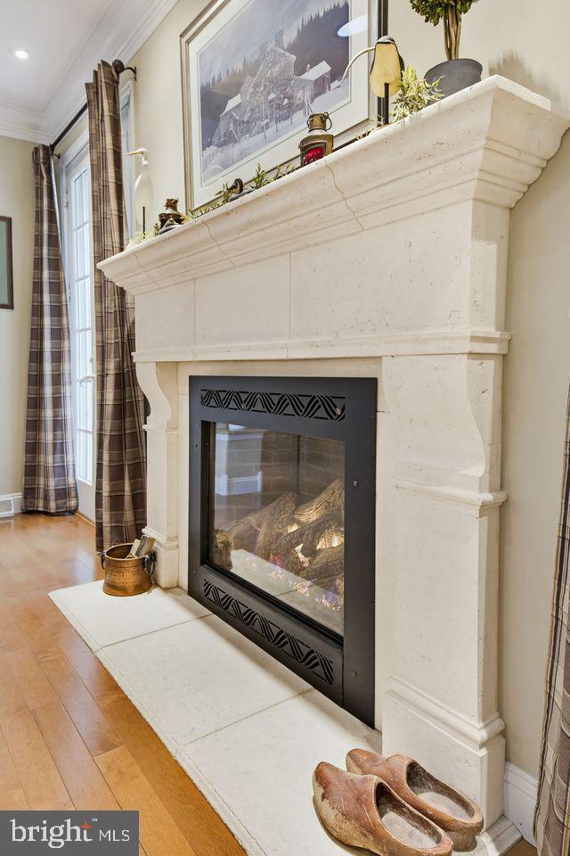 BRIGHTON - Residential