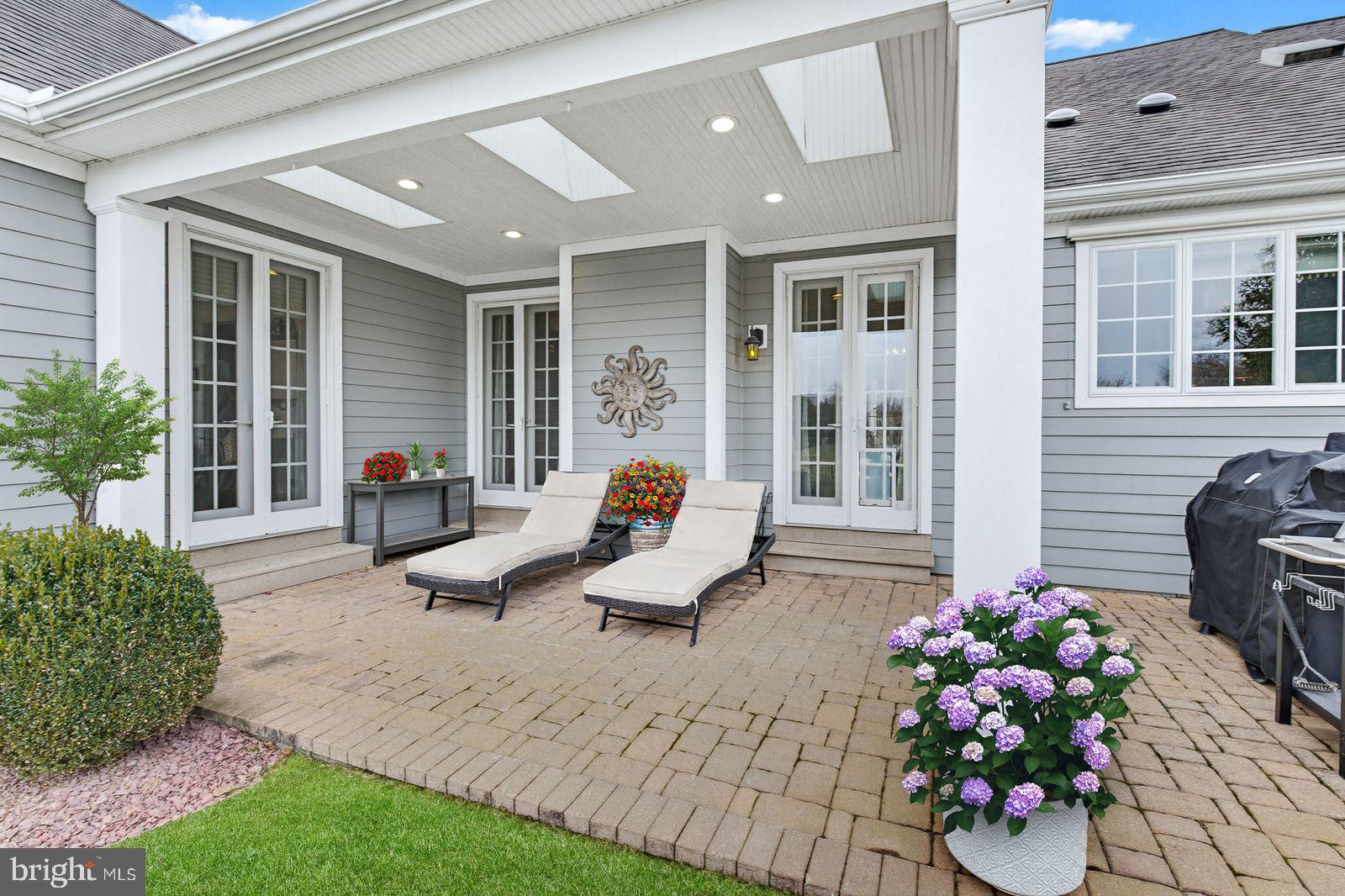 BRIGHTON - Residential