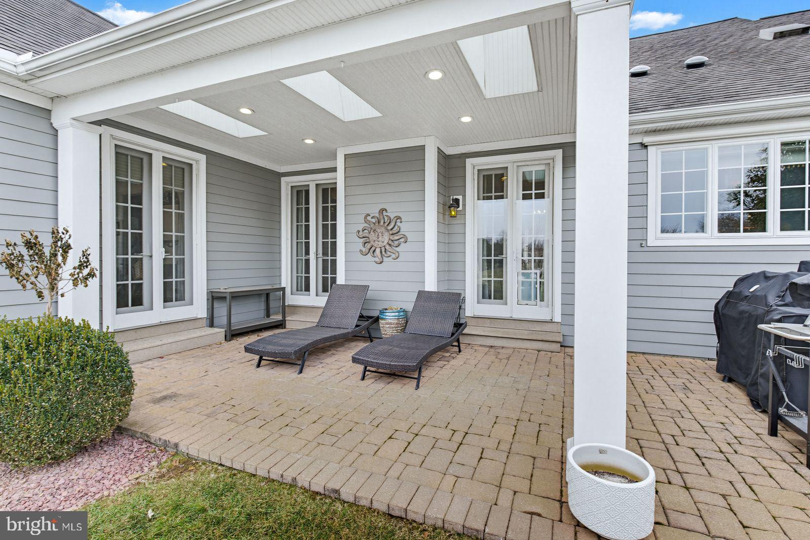 BRIGHTON - Residential