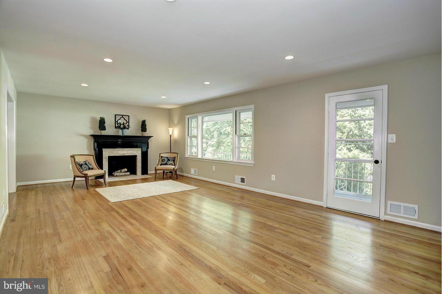 MANTUA - Residential