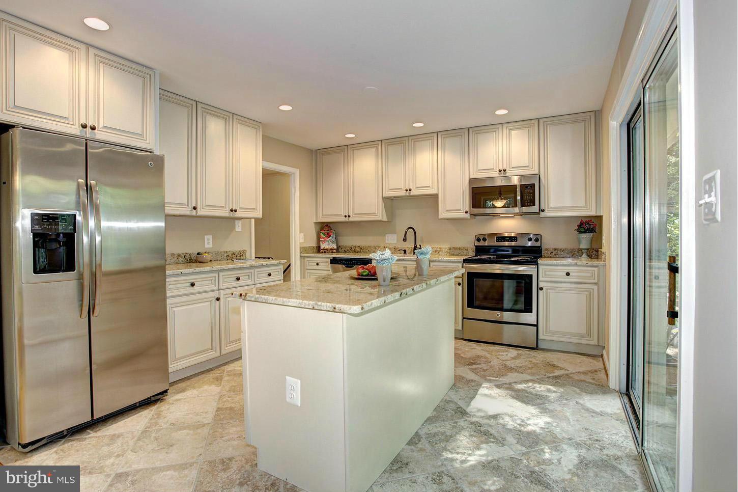 MANTUA - Residential