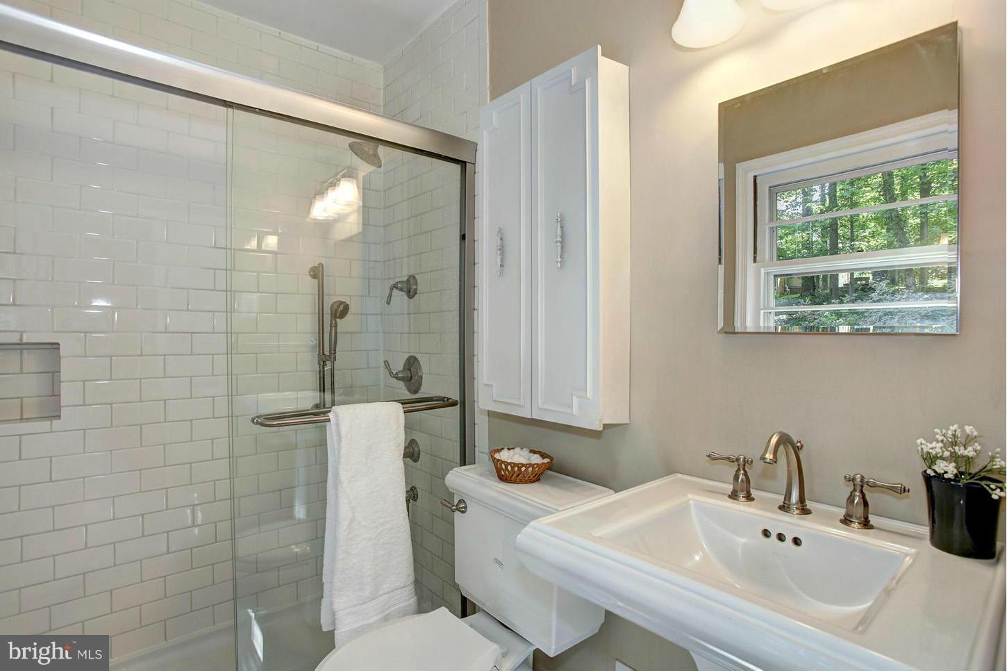 MANTUA - Residential