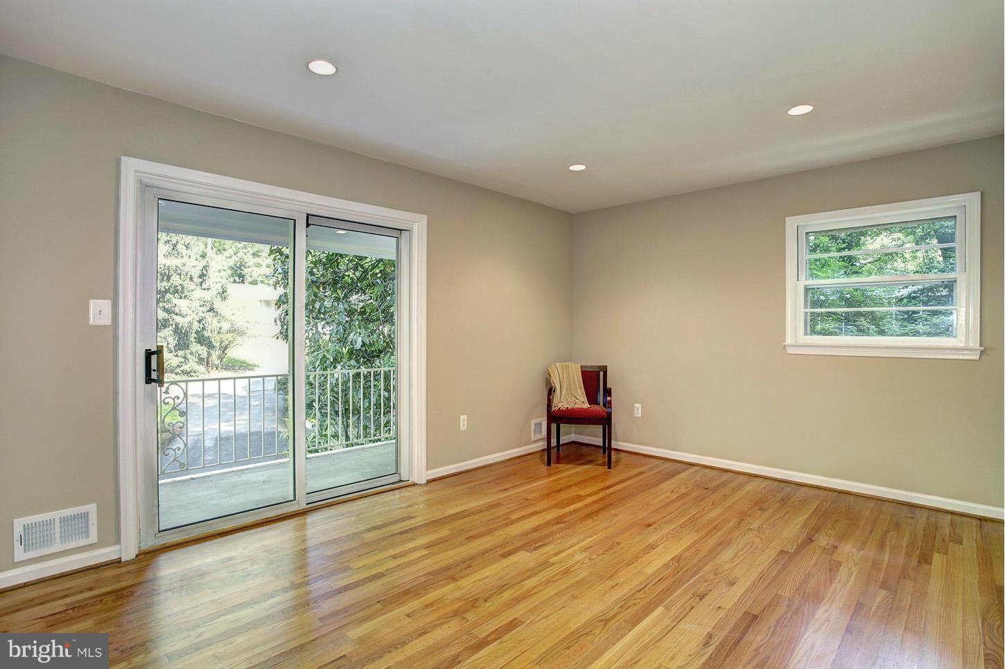 MANTUA - Residential