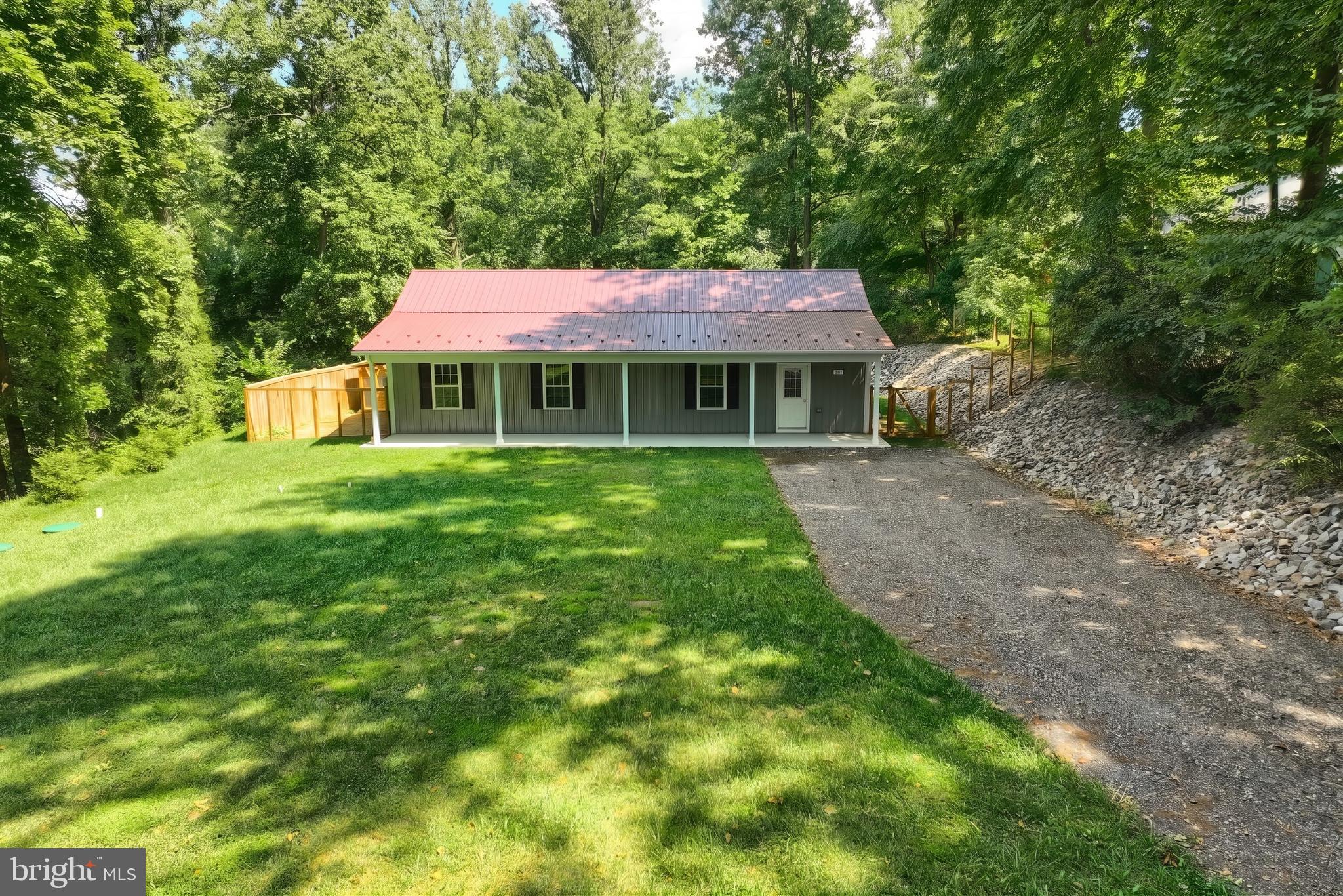 251 HIGHVIEW DRIVE