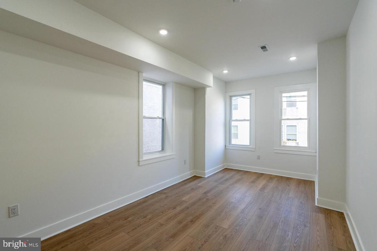 TEMPLE UNIVERSITY - Residential