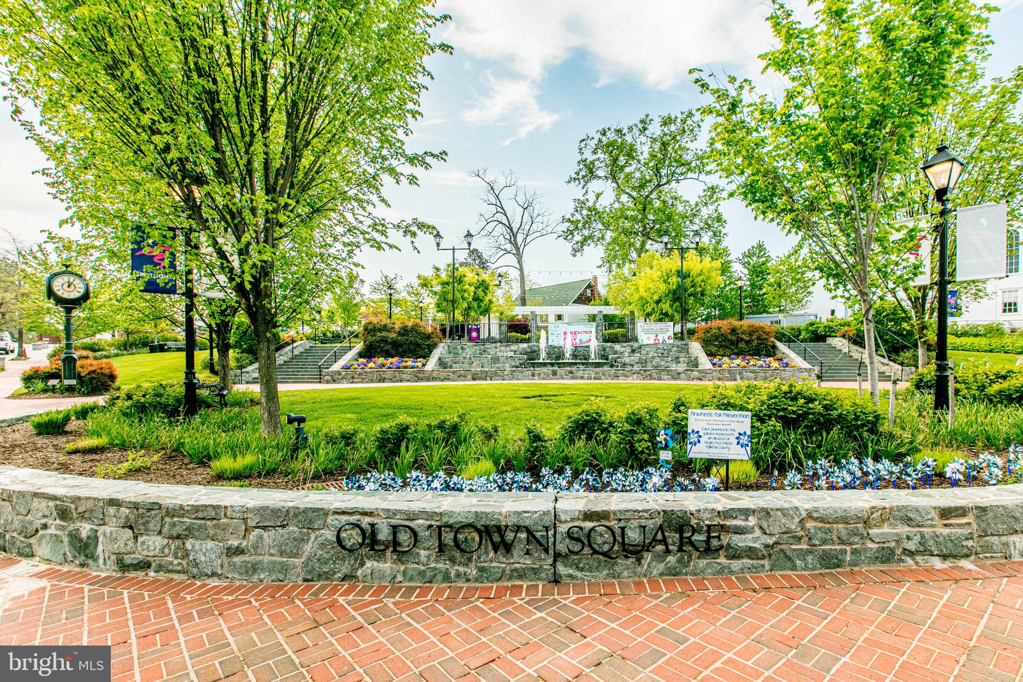 COBBS GROVE - Residential