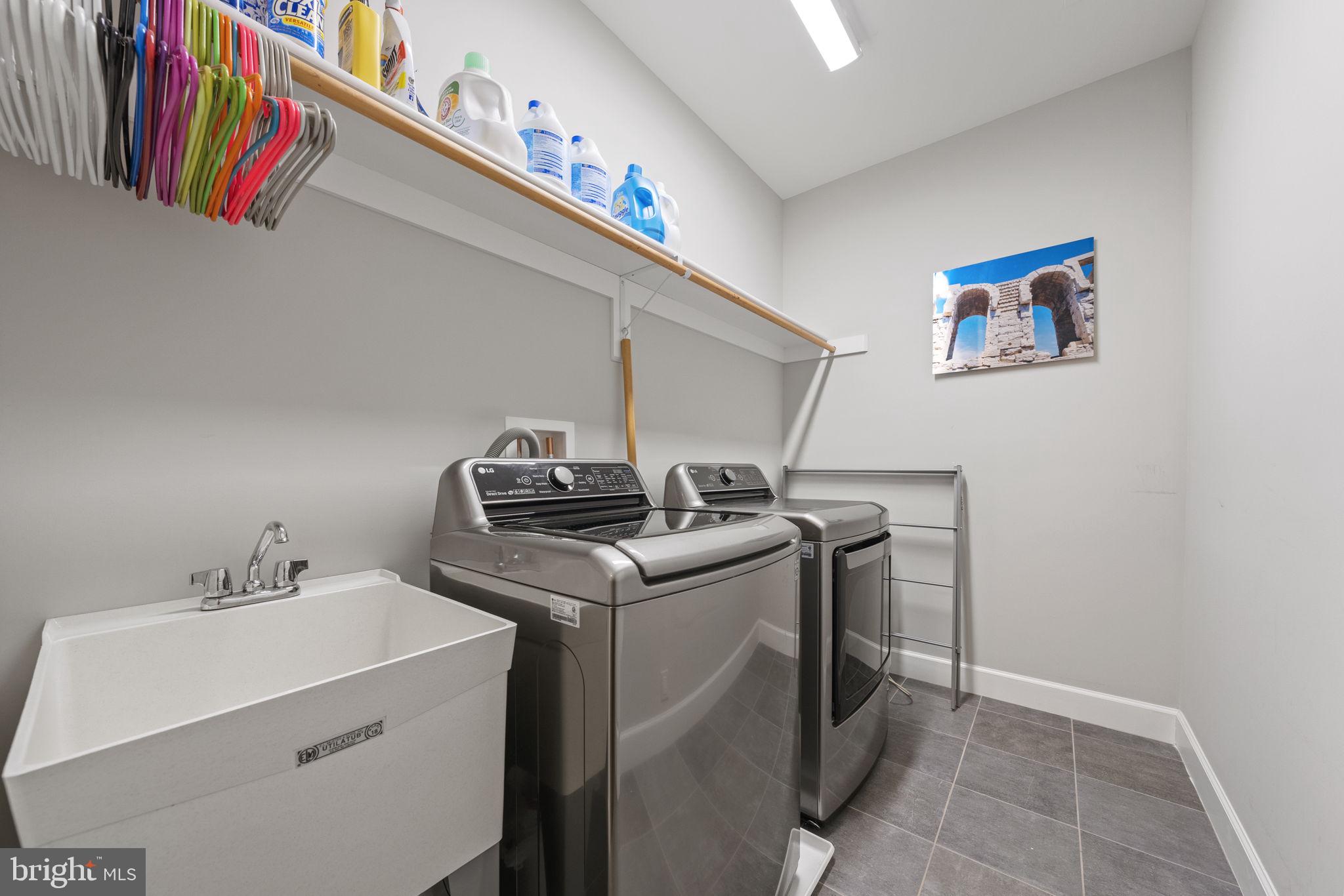 COBBS GROVE - Residential