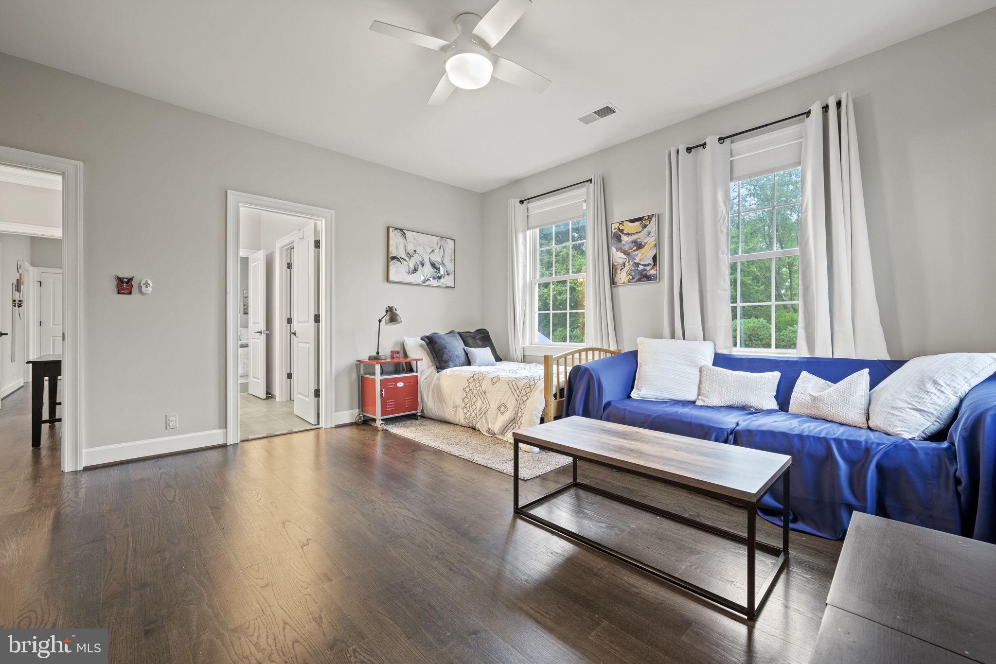 COBBS GROVE - Residential