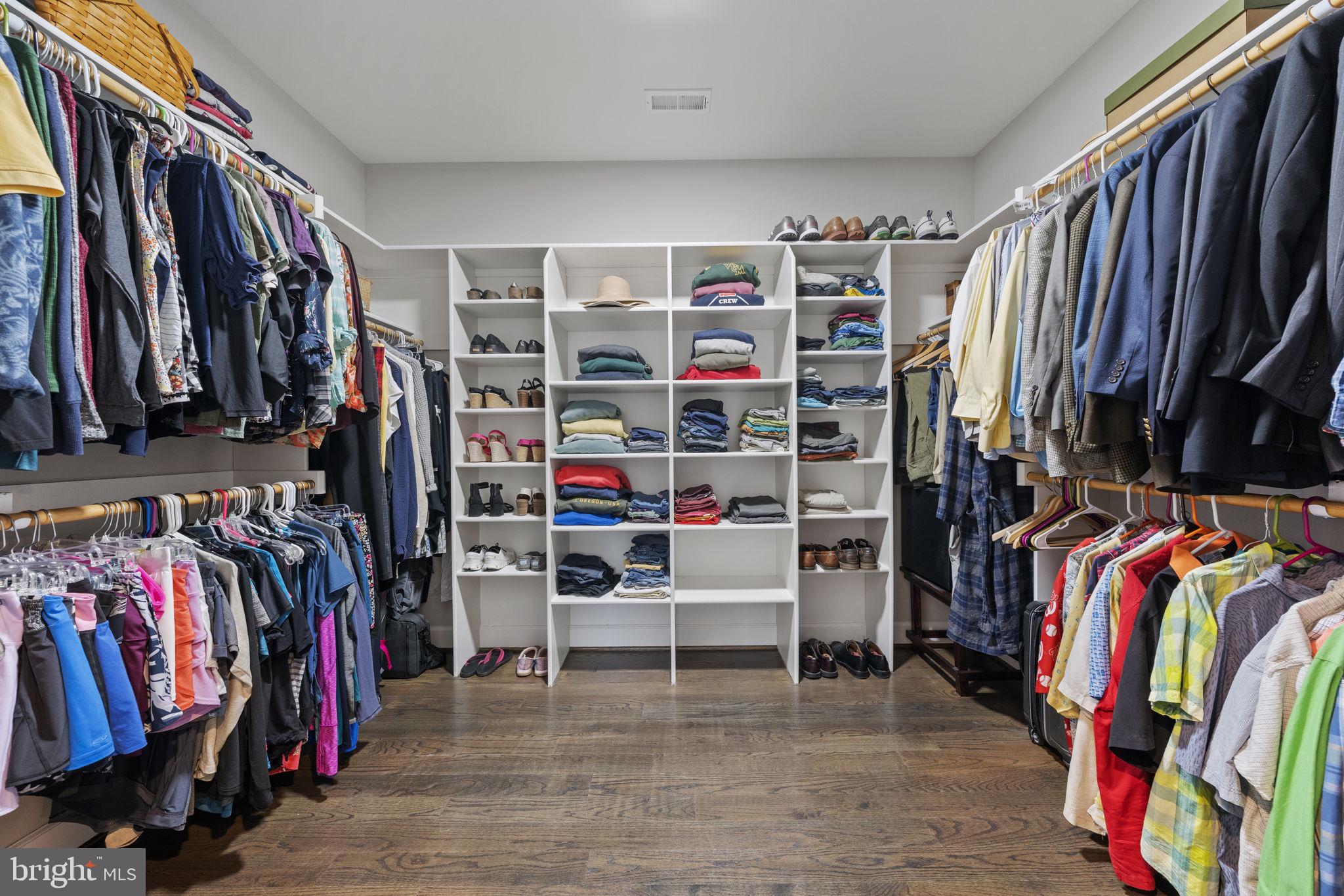 COBBS GROVE - Residential