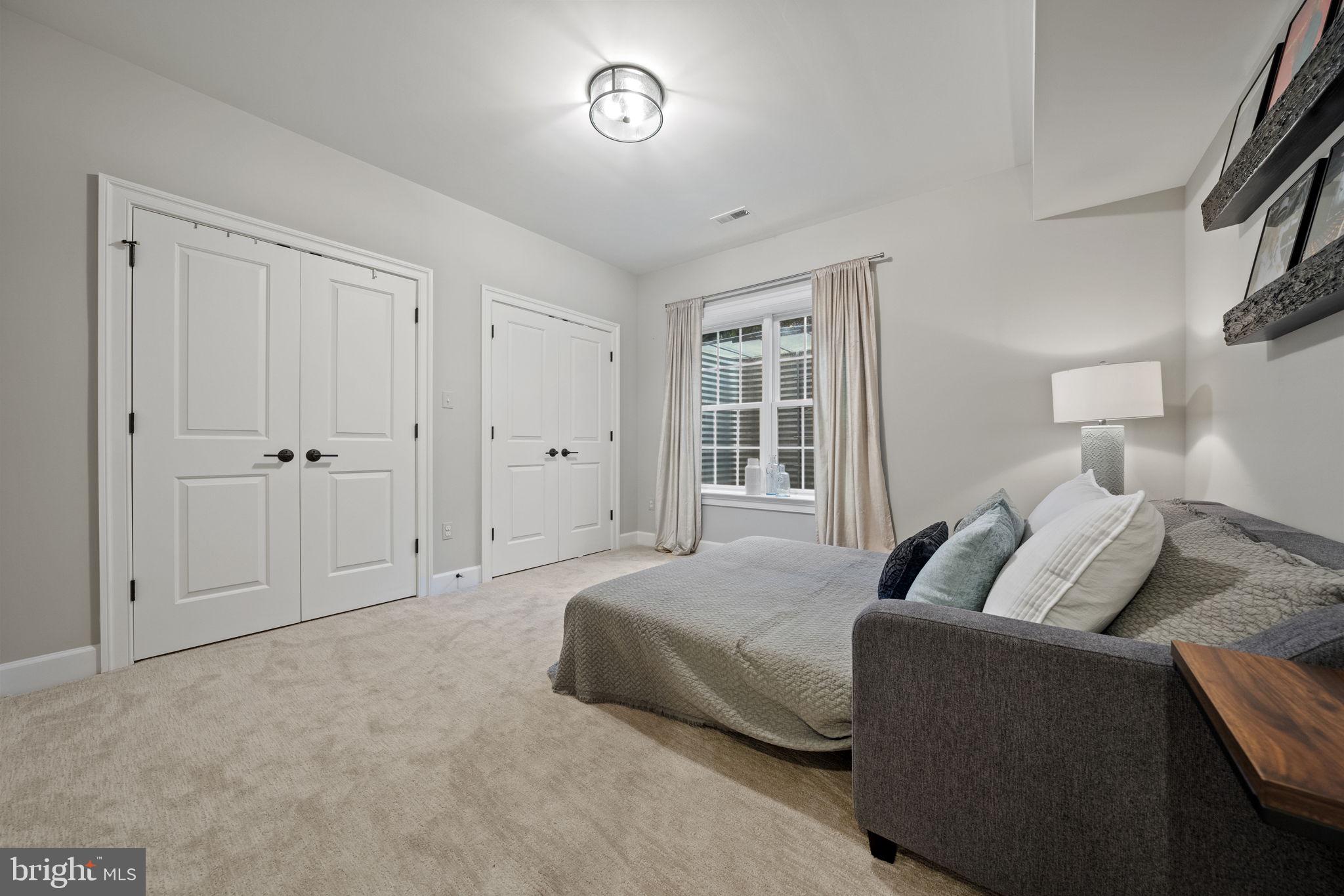 COBBS GROVE - Residential