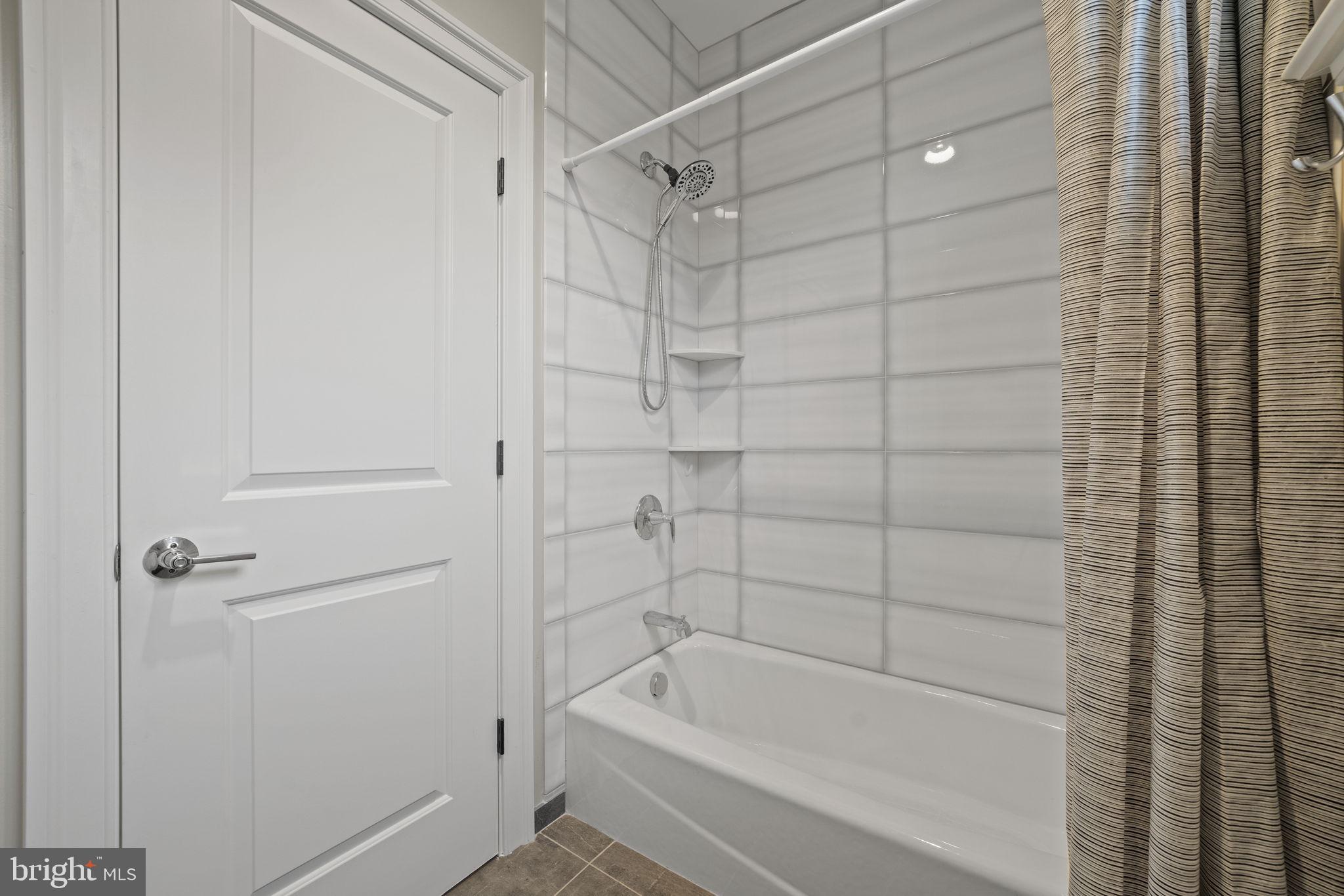 COBBS GROVE - Residential