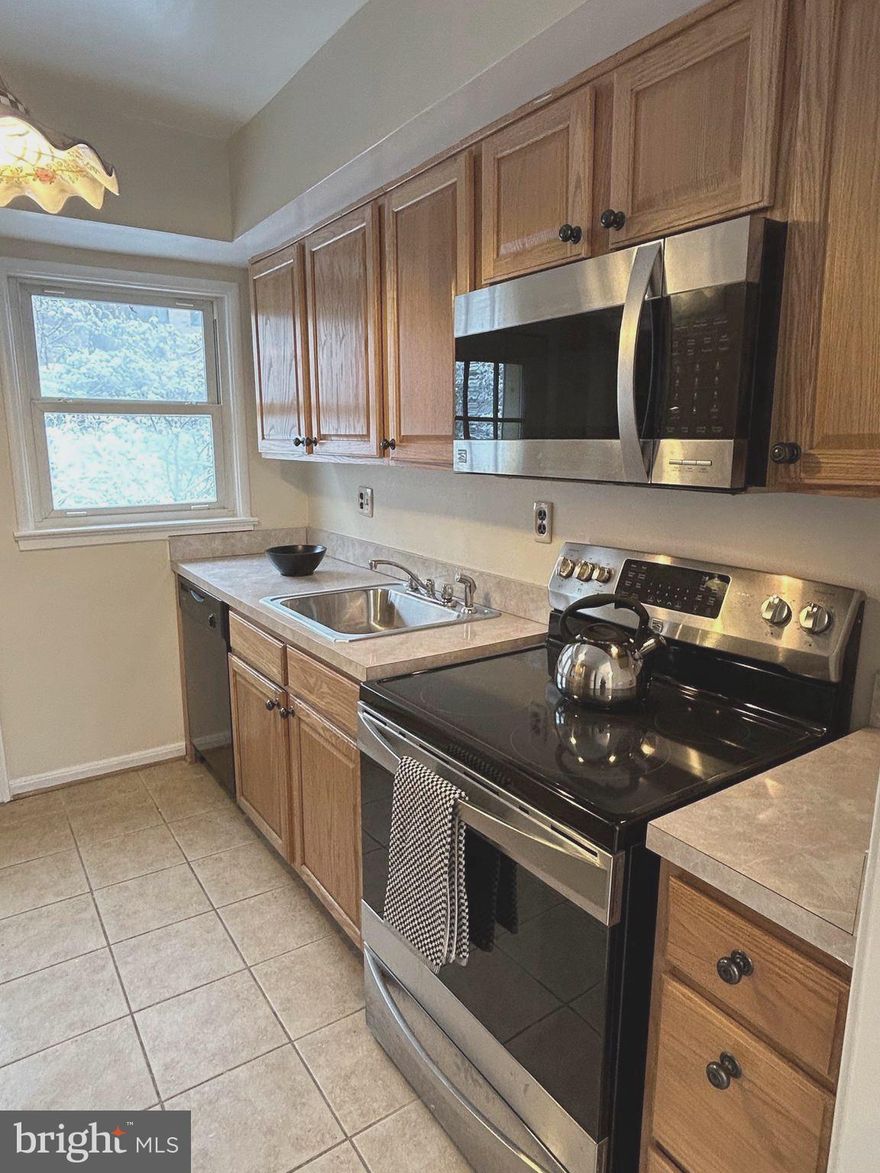 Just Listed! Charming 2 - Level Townhouse/Condo featuring 2 Bedrooms - 1  Bathroom  & private rear brick patio - perfect for relaxing or entertaining.
Enjoy  2 dedicated parking space + 1 visitor pass, all just 1 mile to Metro and half a block to the bus stop - perfect for commuter!   Convenient, comforter and move - In ready.    Dont Miss this Opportunity !

Per Seller requested, No one day code  will be provide so Agents prepare your showings accordingly.