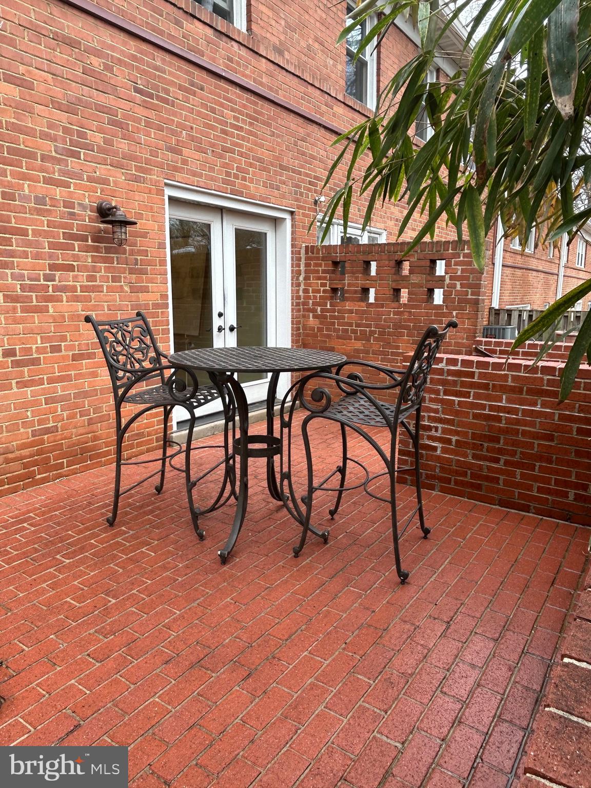 TOP OF THE PARK - Residential