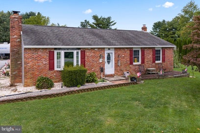 7 GRACES DRIVE COATESVILLE PA 19320