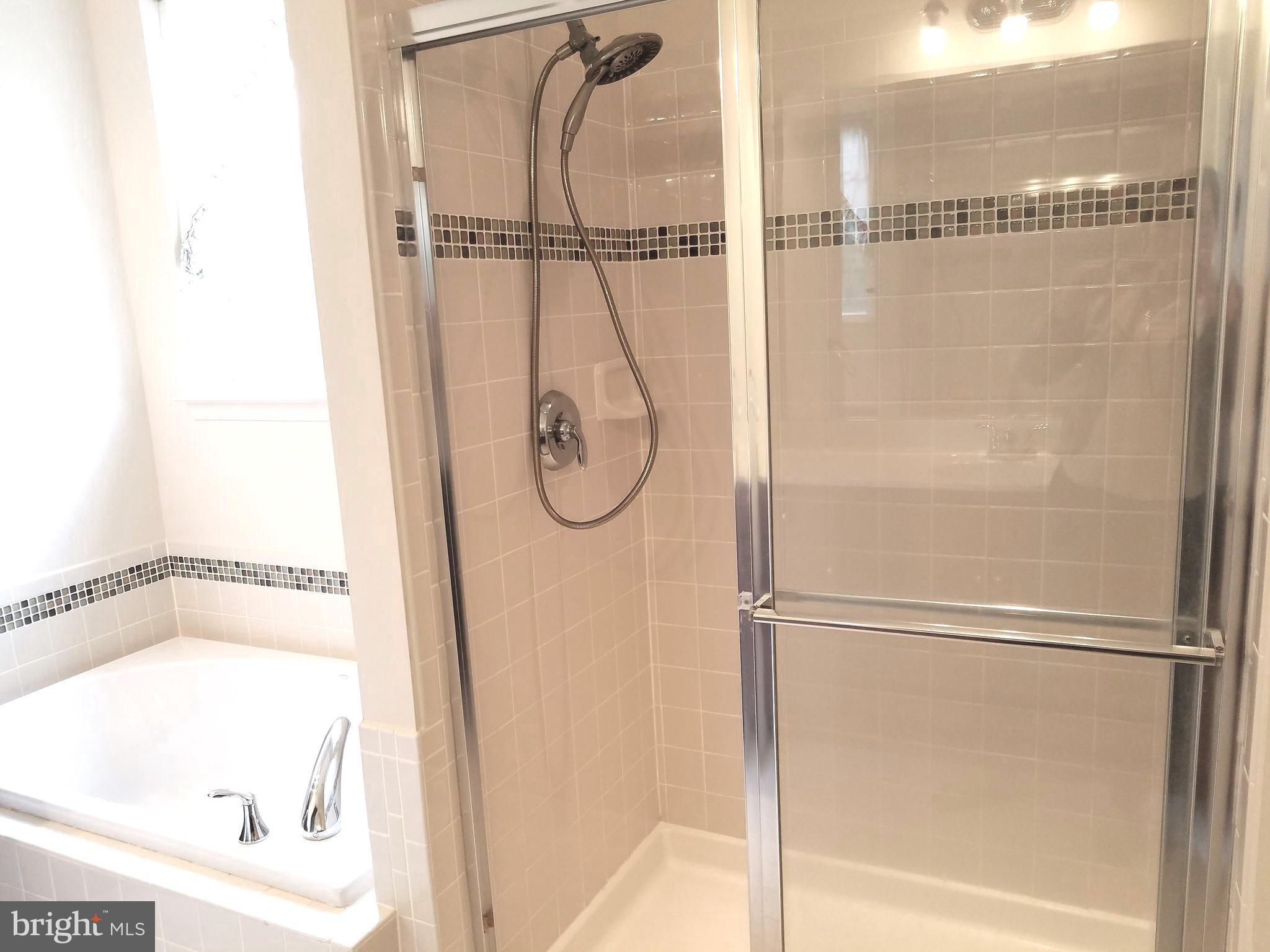 WOODLAND PK AT WILDEWOOD - Residential Lease