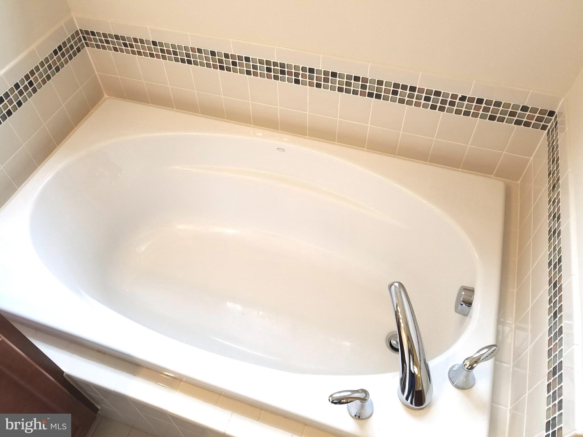 WOODLAND PK AT WILDEWOOD - Residential Lease