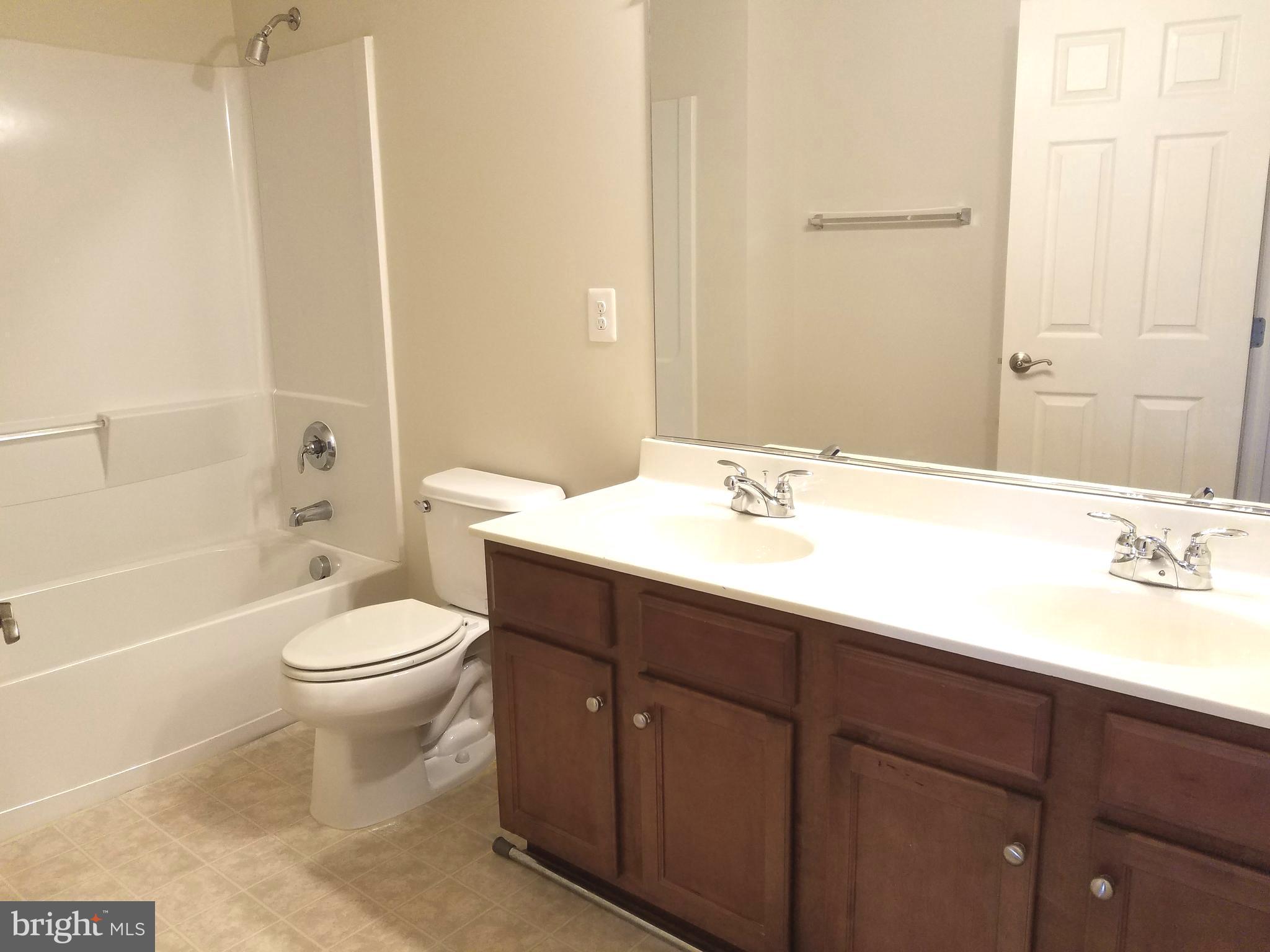 WOODLAND PK AT WILDEWOOD - Residential Lease