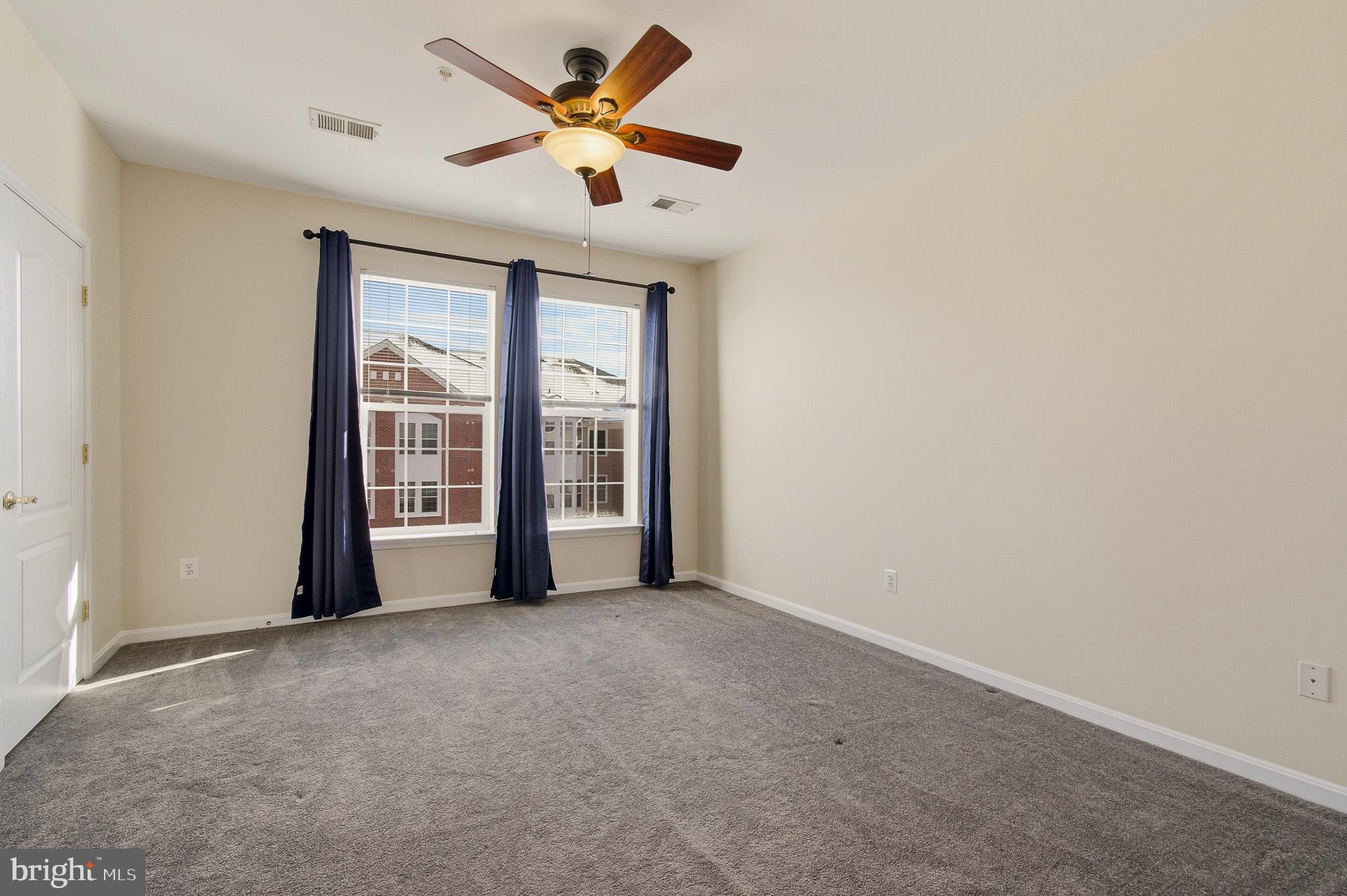 MAPLECREST - Residential