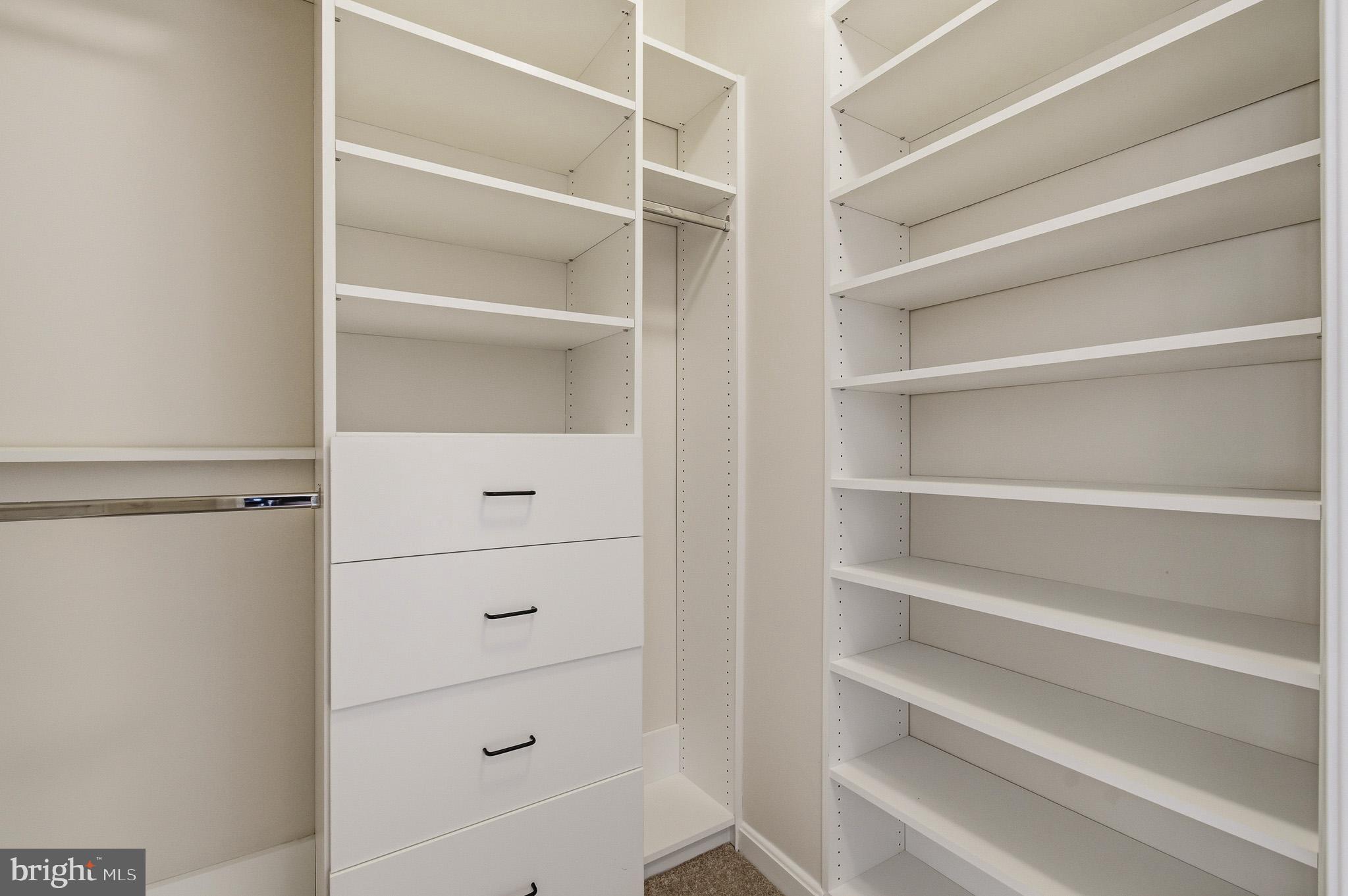 MAPLECREST - Residential