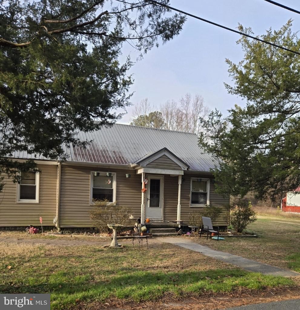 820, 824 & 828 SHAD POINT ROAD