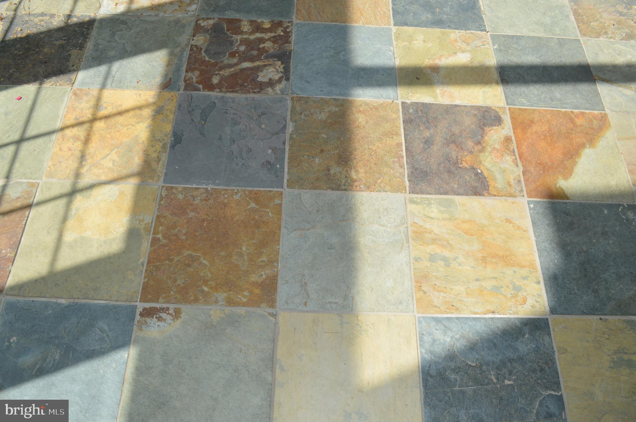 MISTY CREEK - Residential