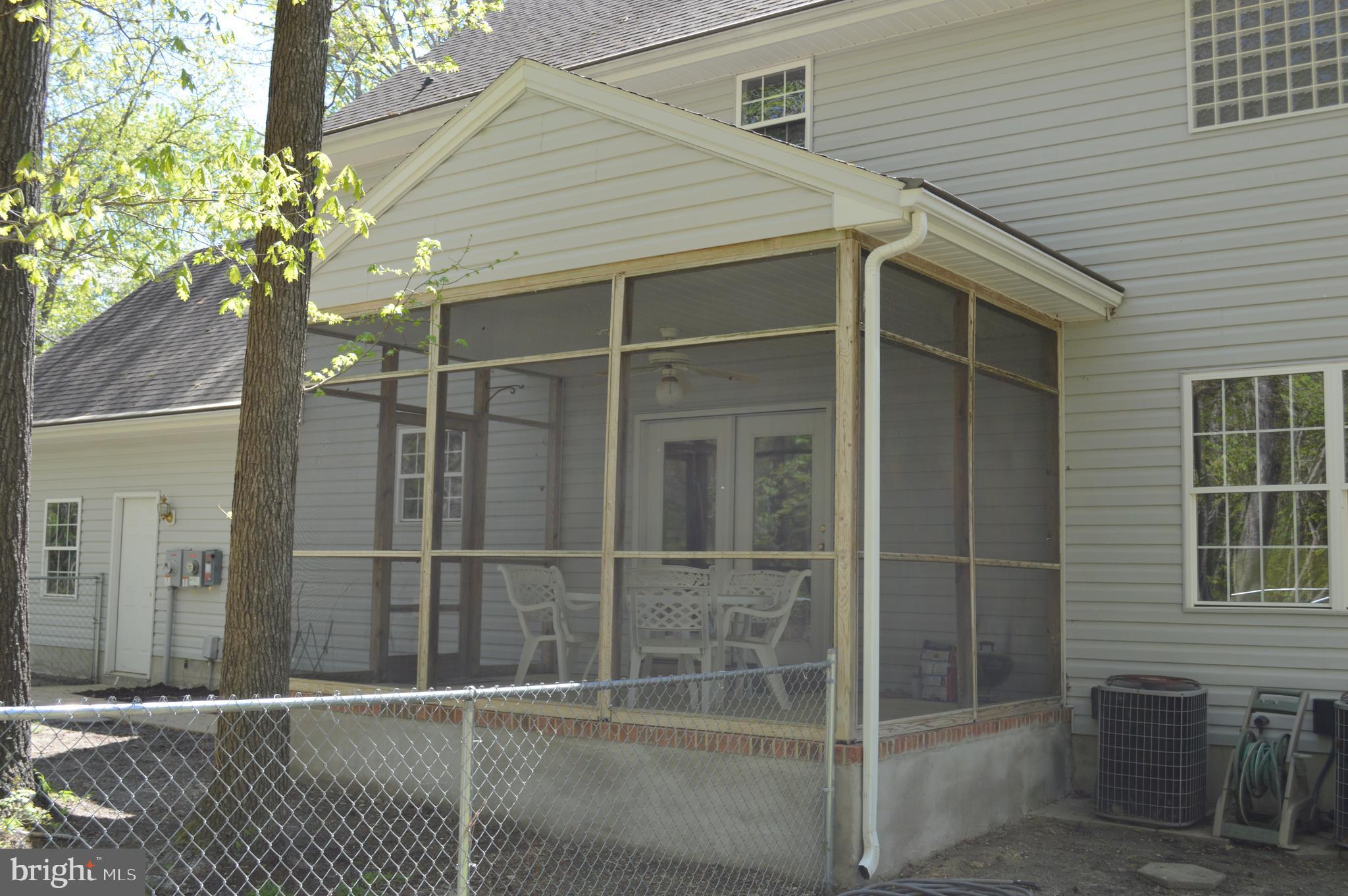 MISTY CREEK - Residential