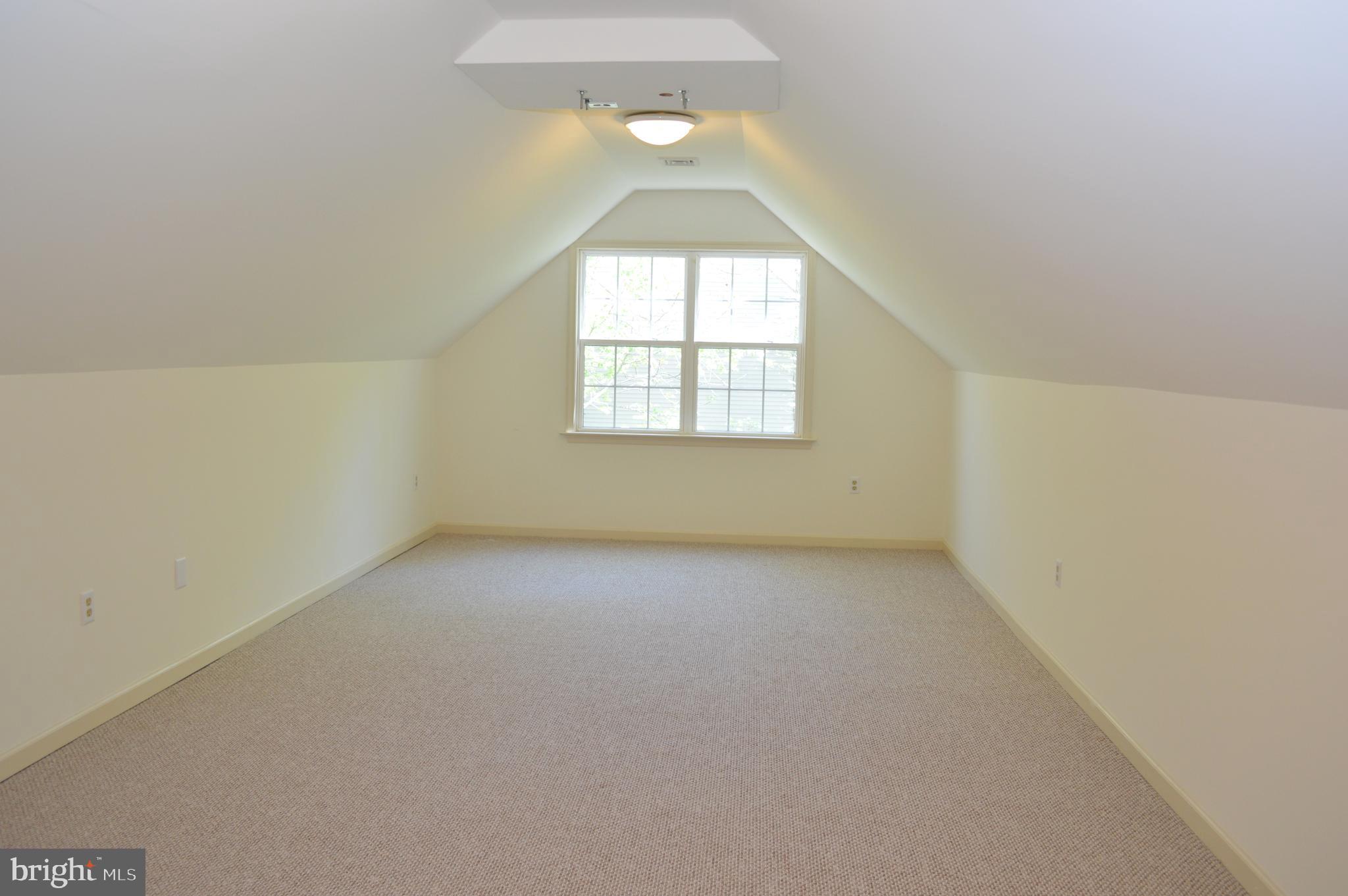 MISTY CREEK - Residential