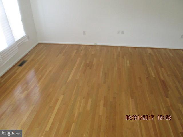 CRISPIN WOODS - Residential