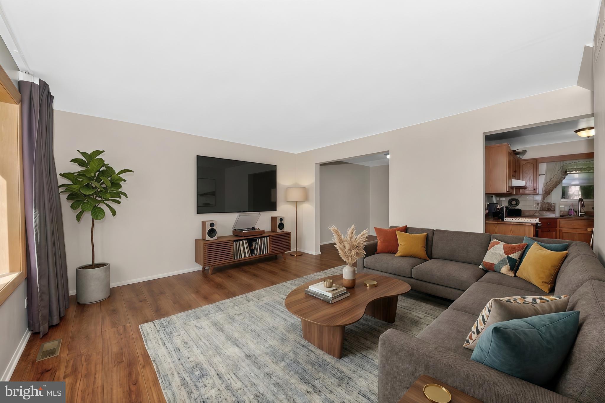 CROWN ESTATES - Residential