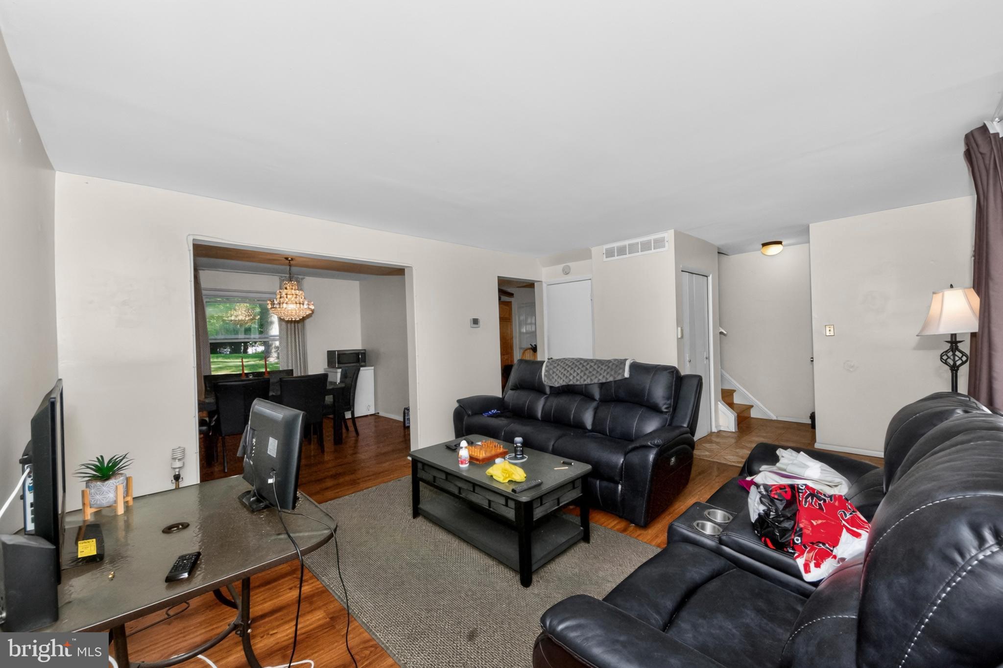 CROWN ESTATES - Residential