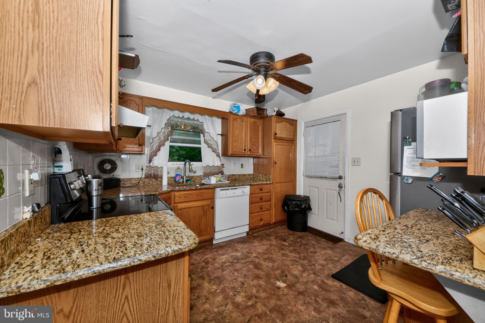 CROWN ESTATES - Residential