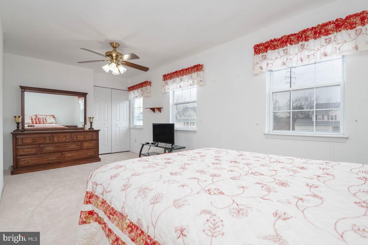 WILLOW HILL - Residential