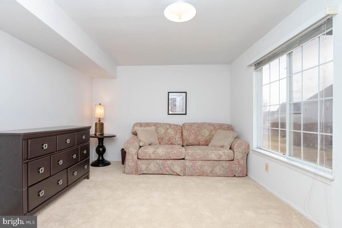 WILLOW HILL - Residential