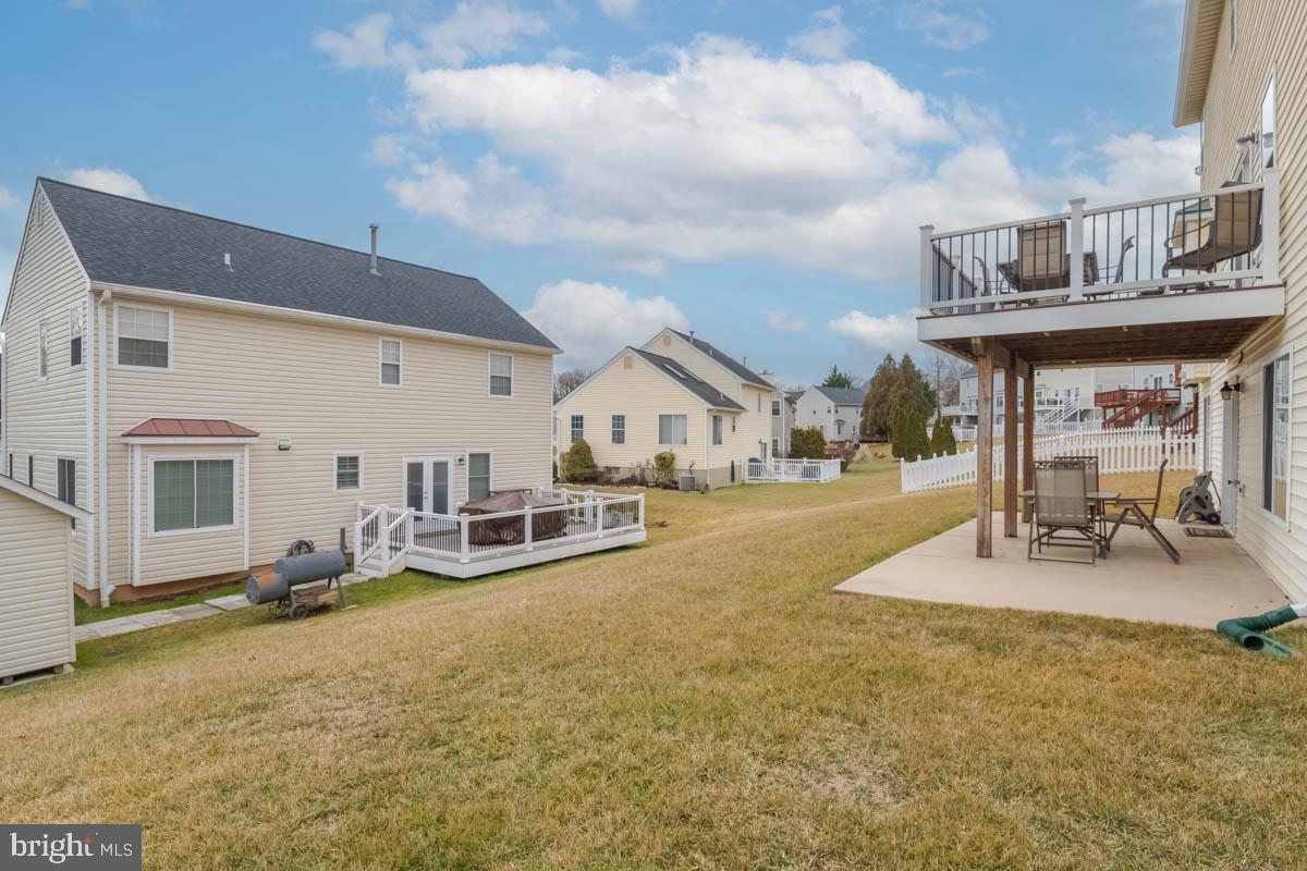 WILLOW HILL - Residential