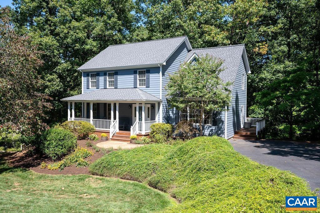 LAKE REYNOVIA - Residential