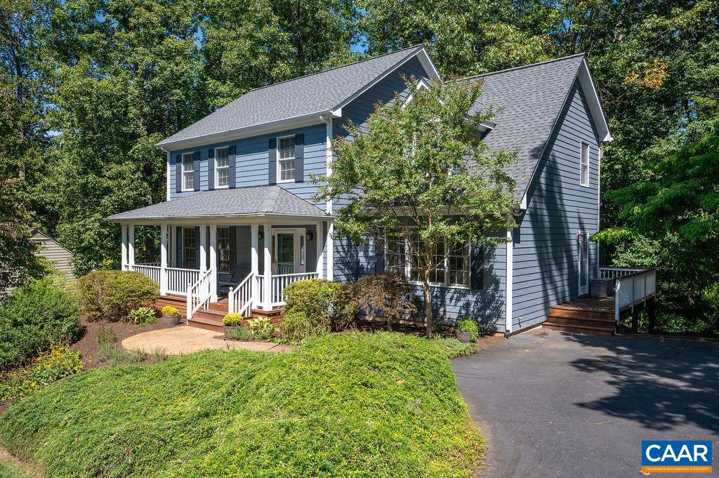 LAKE REYNOVIA - Residential