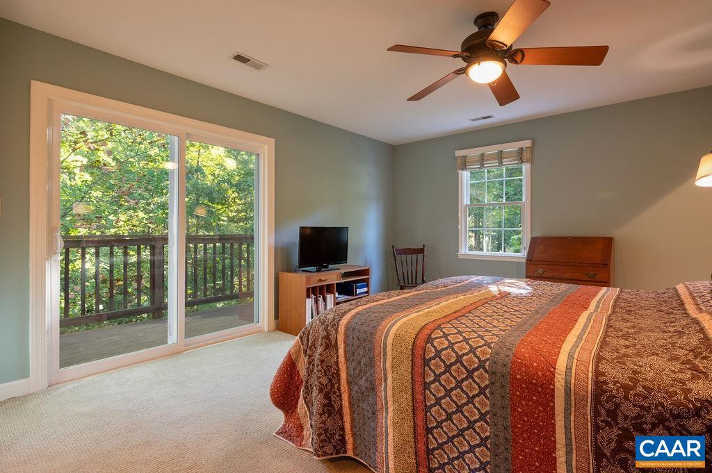 LAKE REYNOVIA - Residential